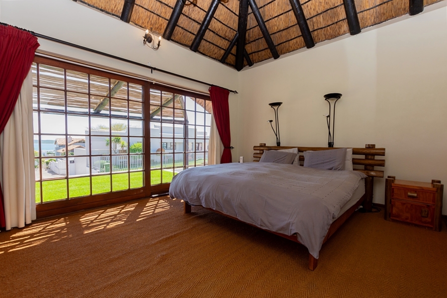 5 Bedroom Property for Sale in Myburgh Park Western Cape